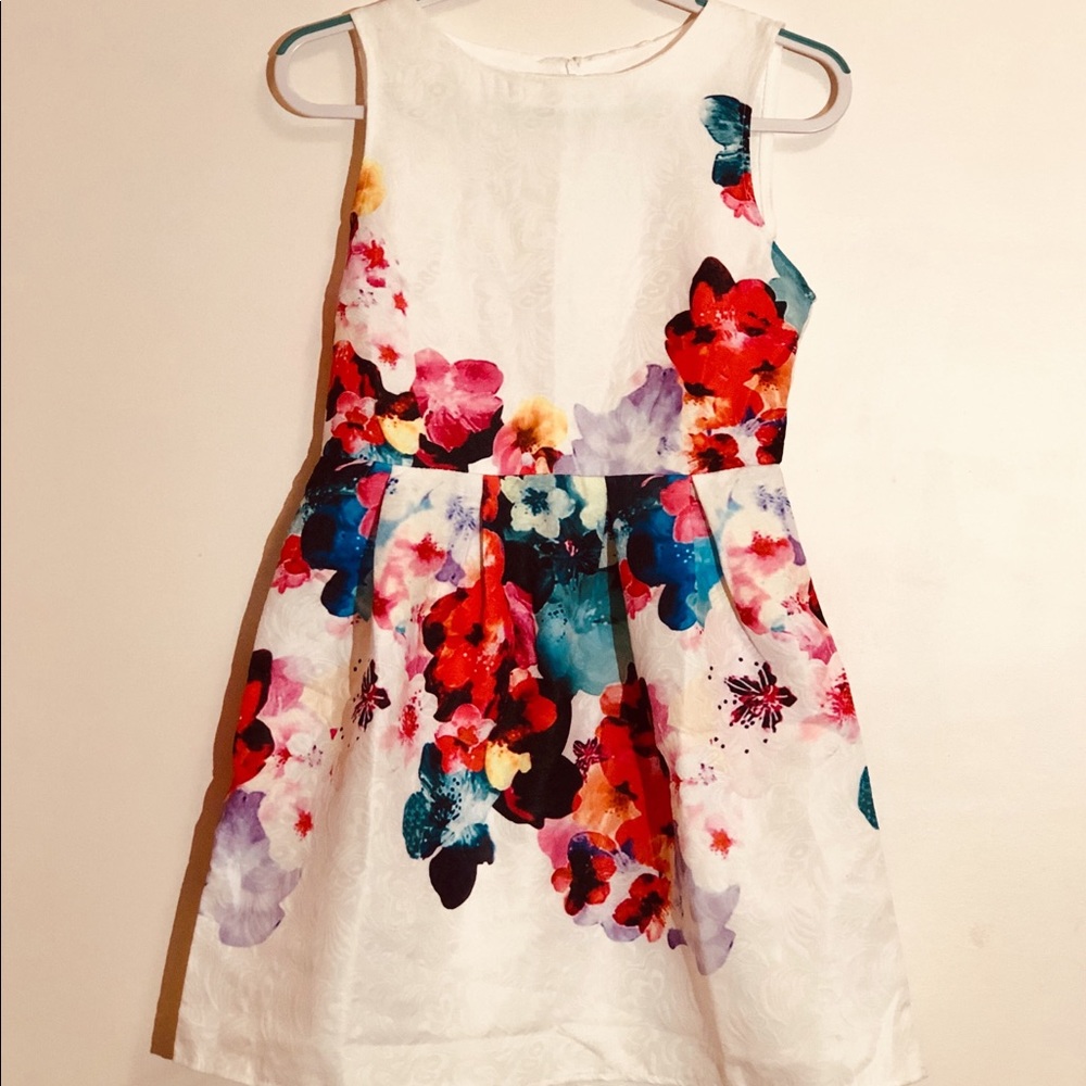 White colorful dress ❤️🧡💛💚💙💜